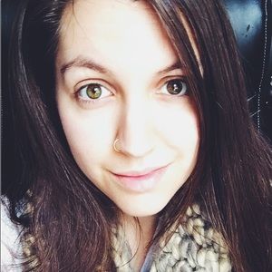 Meet your Posher, Alexandra